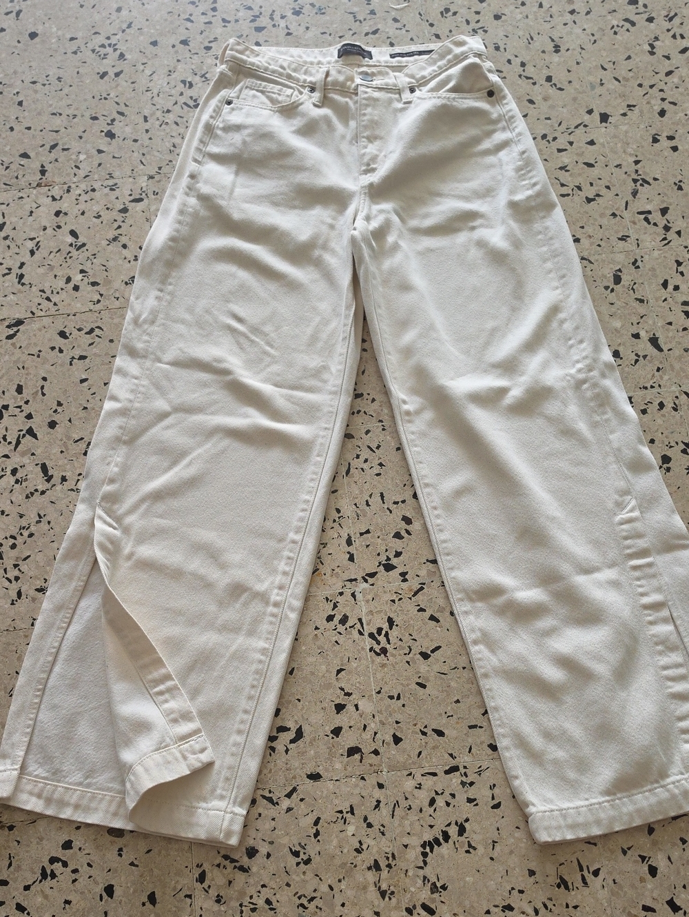 Banana Republic Cream-White Wide Leg Flare Jeans